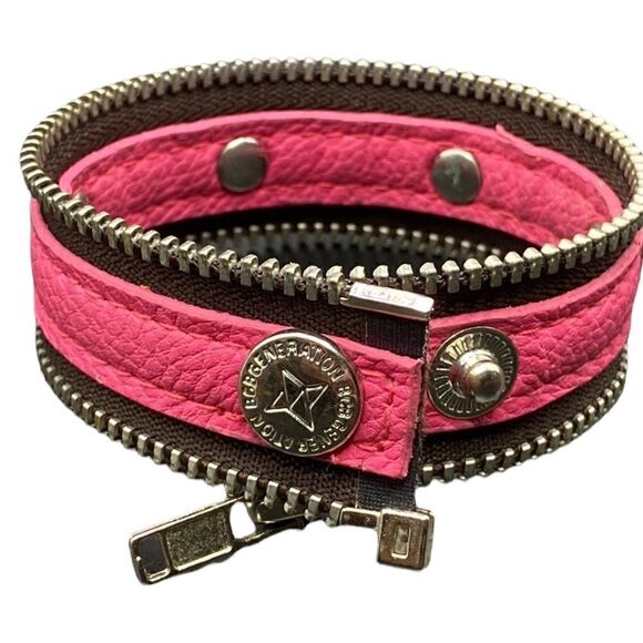 BCBGeneration Pink Leather silver studded cuff with zipper adjustable snap - Picture 1 of 10